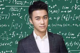他是最像“赌王”何鸿燊的人，父亲去世，妻子“无名”，悲痛欲绝图片