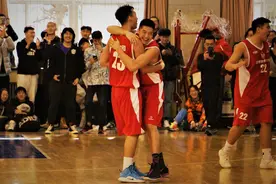 刘毅爆砍31+6袁兴隆持续出彩，北体男篮14分大胜华东师范迎来首胜图片