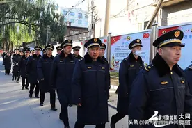 清除城市“毒瘤”平城城管在行动图片