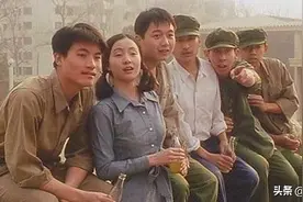 改革开放前，满街黑灰蓝——老北京孩子的穿衣时尚和讲究你知道吗图片