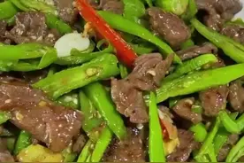 牛肉难嚼咬不动，主要是你腌制不到位，看完让你厨艺大增图片