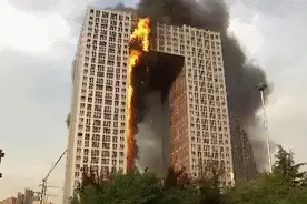 大连凯旋国际大厦火灾原因查明！2人被刑拘【三分钟法治新闻全知道】图片