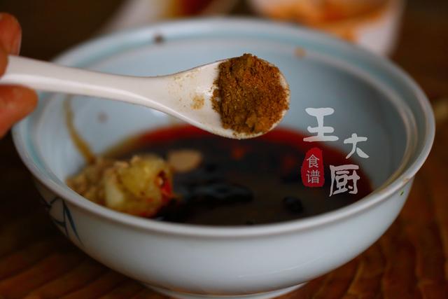 鸡爪可以这样做，豉汁蒸鸡爪，简单省事又好吃，用来下酒很不错