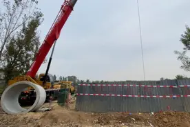 保定用户于先生：天然气主管离我家后院仅十几米 燃气公司：符合安全距离图片