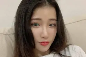 小说：“老板娘，你有监控吗？我想调一下监控。”图片