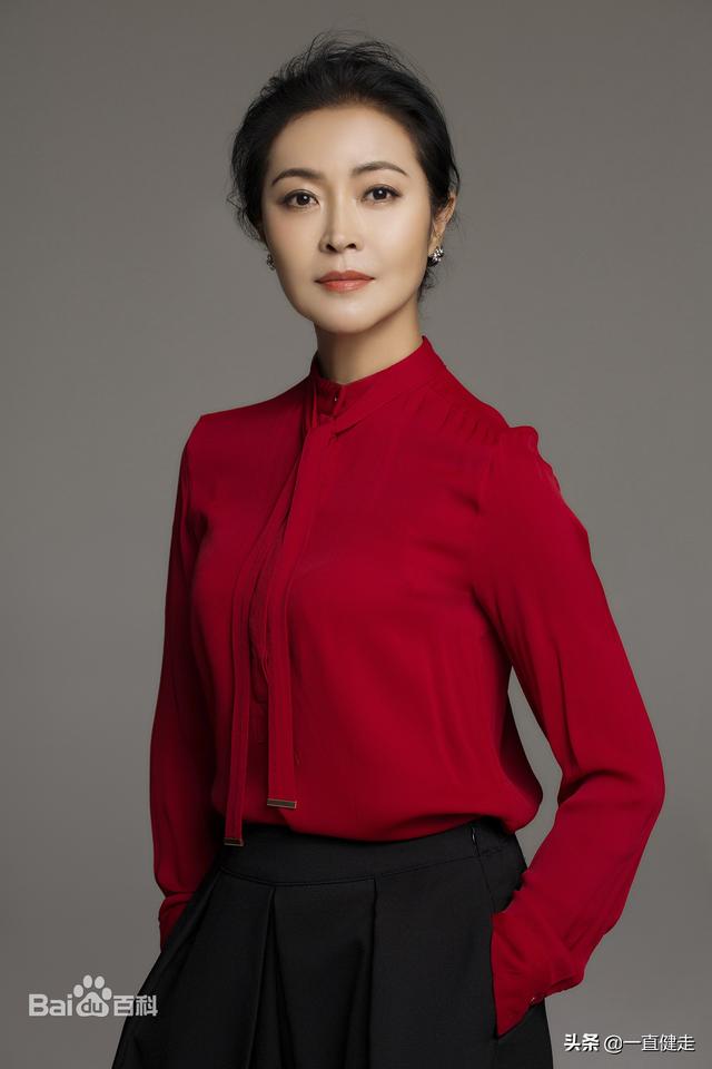 《远方的山楂树》是由林和平编剧并执导,吴其江,马藜,林家川,孙爽领衔