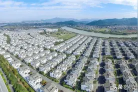 萧山这个村最后一批拆迁户分房了！全是联体排屋，看完羡慕了图片
