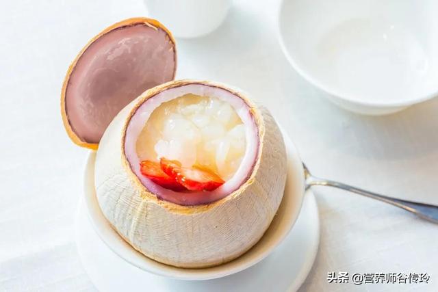 丰胸传言一箩筐，有两个管用