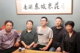 错换人生28年案：养父和生父，为何在整个事件中没有存在感？图片