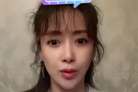 45岁陈紫函暴瘦直播，下巴突兀被指认不出，自曝备孕三年难圆梦图片