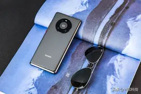 华为Mate40 Pro供不应求，屏幕却被诟病，为何四曲面屏不受欢迎？图片