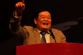 狂捐110亿，奥巴马为他拍纪录片，曹德旺：不做首富，做首善图片