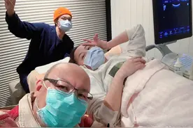 42岁女星官宣怀孕！1年多求子路太艰辛，与大12岁老公似父女图片