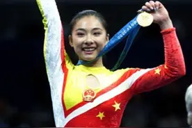 刘璇：体操女王“璇美人”，手摘奥运冠，脚踏娱乐圈，文体两开花图片