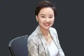 47岁女CEO掌舵，小小牙齿撑起700亿市值图片