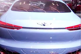 现代实在没招了！换宾利车标，造宝马车身，非要让年轻人掏包！视频封面