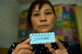 “我家女孩儿才12岁，为何给她开避孕药”！医生：这能救她的命图片