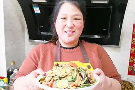 农村源子：今天做我们潍坊地道小吃，麻汁杂拌，开胃又下饭视频封面