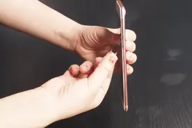 手机取卡针不幸丢失，博主试了7种替代品，最好用的是这两个！视频封面