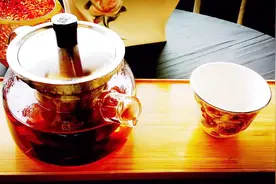 上班族每天何时喝什么茶最好？听听专业人士的建议视频封面