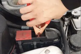 3分钟教你完成汽车电瓶搭电，学会这招后顾无忧