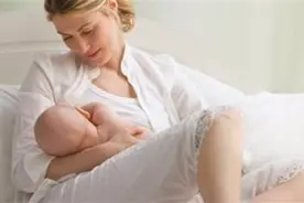 怀孕之后，孕妈肚脐凸出生男宝宝？靠谱吗？视频封面