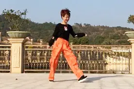 中老年鬼步舞54步详细教程一看就会