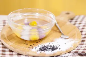 这个三色汤圆真好吃，Q弹细滑、浓郁可口，视频封面