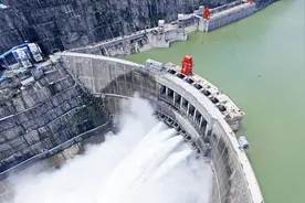 中国又一逆天的超级工程即将建成，相当于两个三峡大坝视频封面