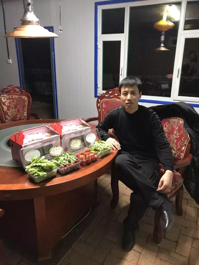 春风盎然，扑鼻草莓香