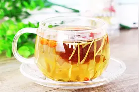 嘴巴上火起泡泡，多喝这3种茶来灭火，连消炎药都不用吃了！视频封面