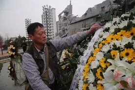 八十年前滕县保卫战抗战川军将领后人，来滕州祭奠先人英灵图片