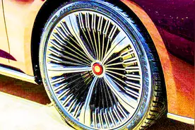 红旗“车标”退出历史！新车全部换装新车标，确实更帅更有内涵了