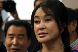 刘晓庆素颜照曝光，老太婆模样让人不敢相信，不老女神都是骗人的视频封面