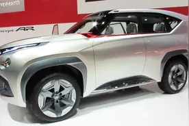 三菱这次翻身有望！全新6座SUV全时四驱仅20万，本田丰田都慌了神视频封面