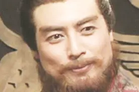 孫权稱帝后只追封孫坚為皇帝，卻無視孫策，為何如此忘恩負義？视频封面