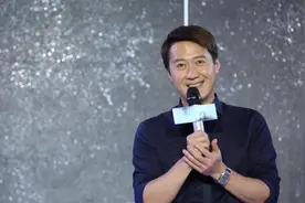 52岁天王黎明喜得爱子，刘嘉玲乐基儿纷纷祝福，声称认识现任视频封面