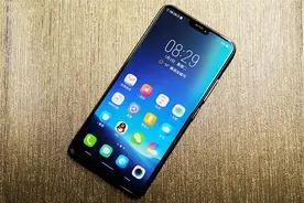 vivo X21评测：刘海屏只是表象，差异化体验才是最大看点视频封面