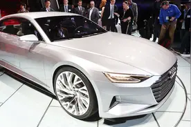 奥迪A9终于到港！长5米3，140万直怼迈巴赫S级，内饰堪比头等舱！