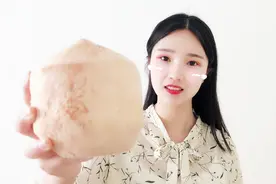 试喝空运过来的“新鲜椰子汁”，打开就懵了，怎么一股奇怪的味道视频封面