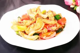 今天给大家介绍一个既营养而又好吃的红烧牛肚的制作方法视频封面