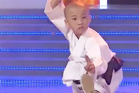 少林童子功原来是这么练得 简直了 小朋友太厉害了视频封面