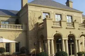 “她”的豪宅价值11亿，而六小龄童的亮了，网友看了纷纷为他点赞视频封面