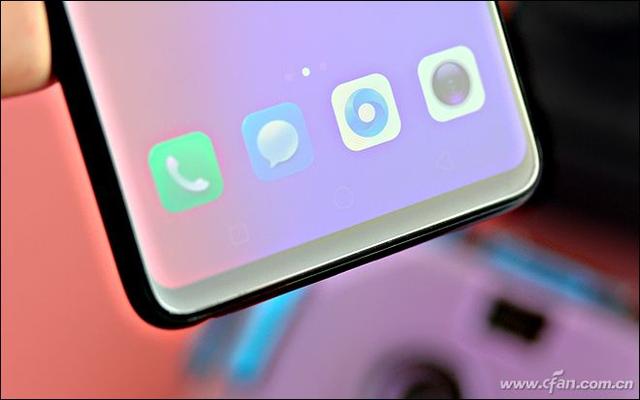 感受超视野全面屏的诱惑！OPPO R15评测体验