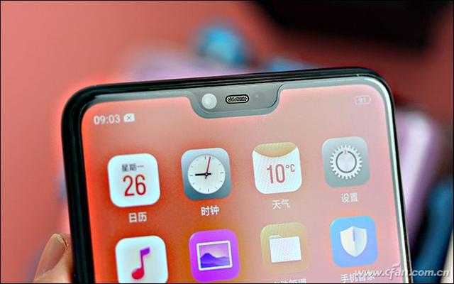 感受超视野全面屏的诱惑！OPPO R15评测体验