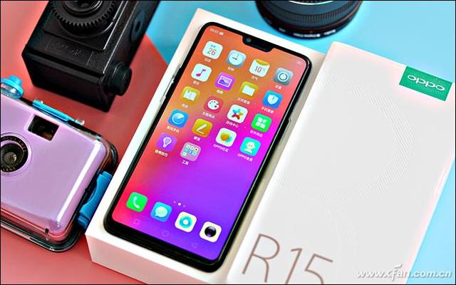 感受超视野全面屏的诱惑！OPPO R15评测体验