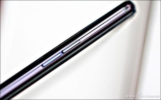 感受超视野全面屏的诱惑！OPPO R15评测体验