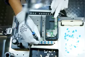 诺基亚N9制作视频曝光：制作工艺不输当代刘海屏！