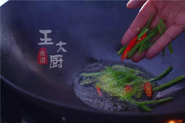 特别好吃的鸡蛋辣炒方便面