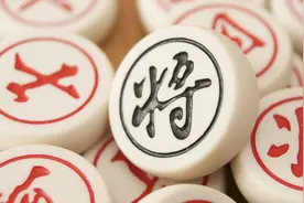 欧洲专家称中国象棋源自印度？英国网友坐不住了：不懂别乱说视频封面